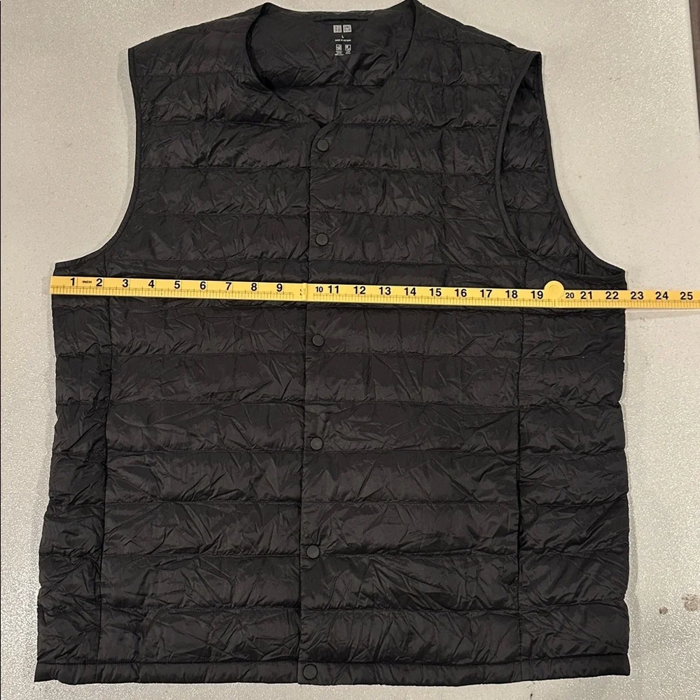 UNIQLO PUFFTECH Compact Black Ultra lightweight Men’s Vest w/ Pouch, Size: Large